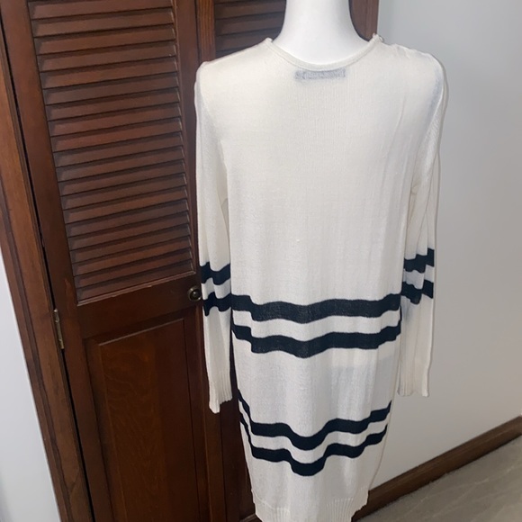 Long black-and-white duster - Picture 3 of 4